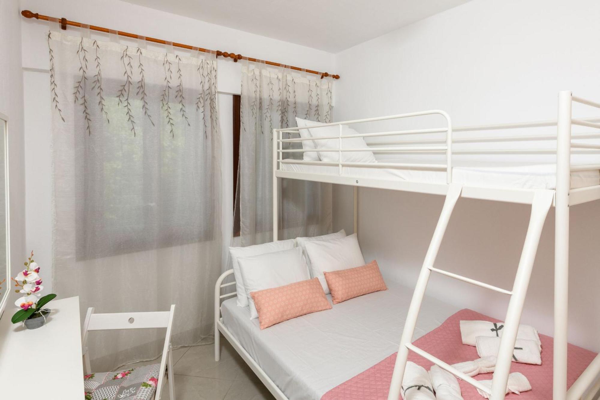 Whitegold Apartments Panagia Panagia  Habitación foto