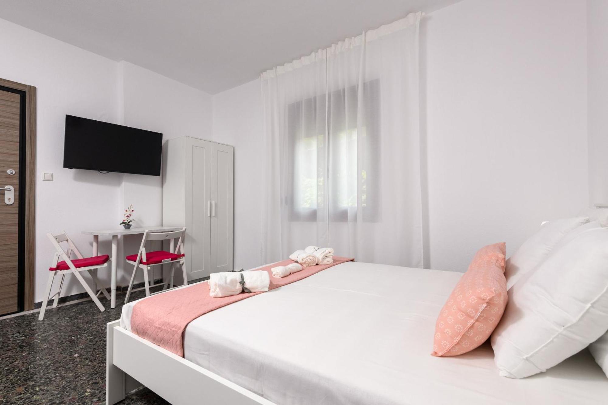 Whitegold Apartments Panagia Panagia  Habitación foto